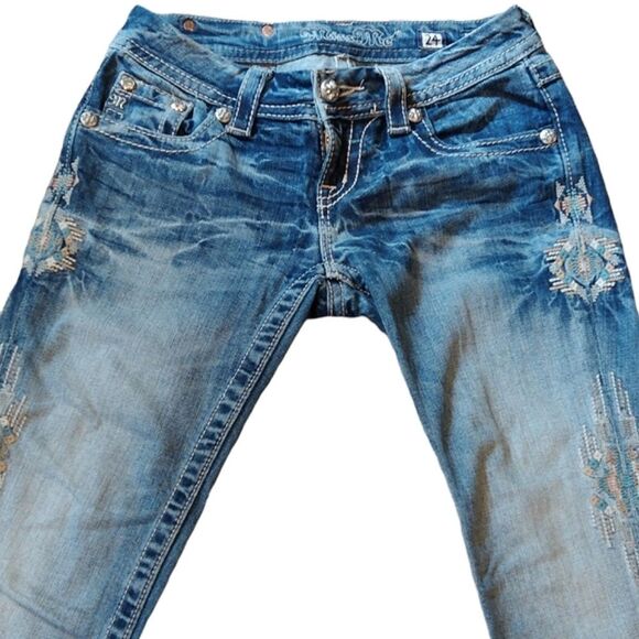 Miss Me Aztec Crop Jeans - Picture 9 of 12